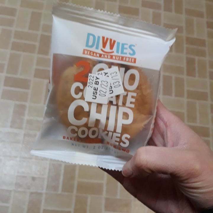 photo of Divvies Divvies Chocolate Chip Cookies shared by @hannahamell on  08 Mar 2022 - review