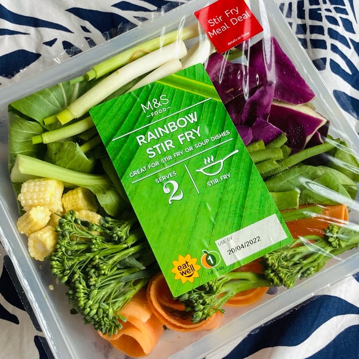 photo of Marks & Spencer Food (M&S) Rainbow Stir Fry shared by @katelouisepowell on  21 Apr 2022 - review