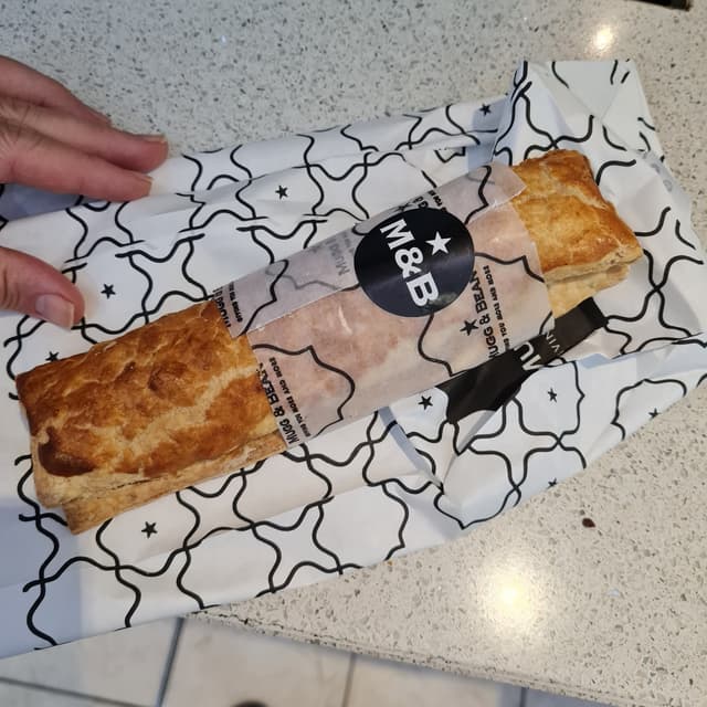 Foto do prato “Spicy Chickpea And Mushroom Sausage Roll”
