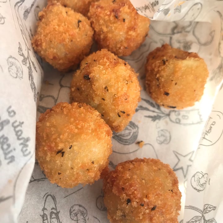 photo of Meet The Veganz Cheezy Bitez shared by @jen14 on  20 Dec 2020 - review