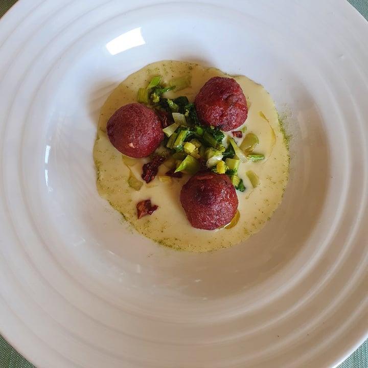 review photo of Polisena L'Altro Agriturismo Apulia. Crema di Fave, Gnocchi Di Pane Pugliese e cime di rapa shared by @panzerik on 21 Apr 2022 - review