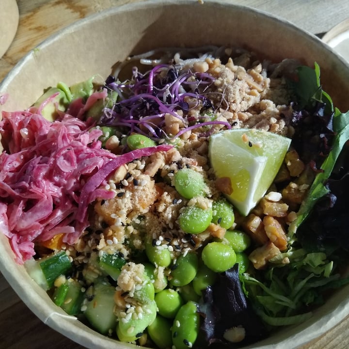 photo of Super Jami - vegan Events & Catering Buckwheat Noodles, Edamame, Peanuts shared by @gruenbird on  10 Oct 2021 - review