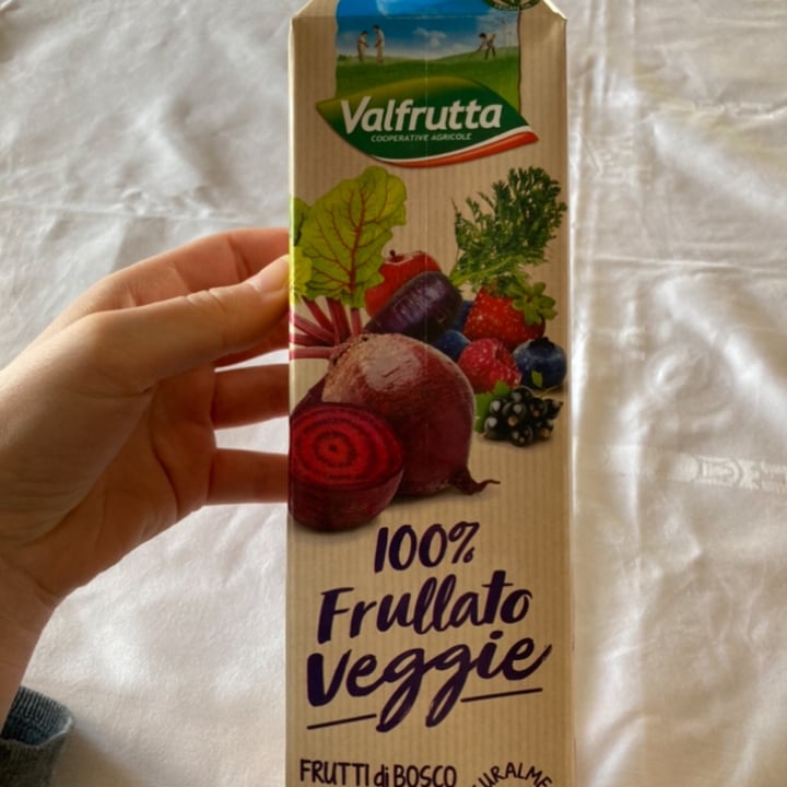 photo of Valfrutta 100% Frullato Veggie Frutti di Bosco Barbabietola Carota Nera shared by @bristi on  21 May 2022 - review