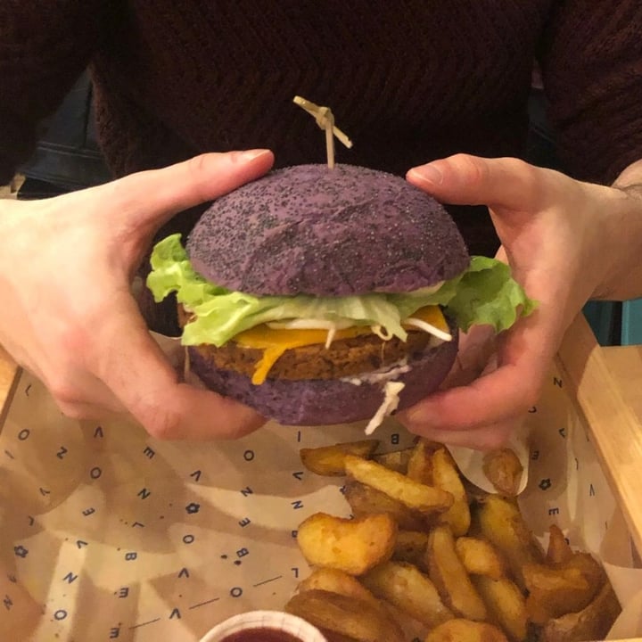 review photo of Flower Burger Roma Flower burger shared by @cianc on 12 Dec 2021 - review
