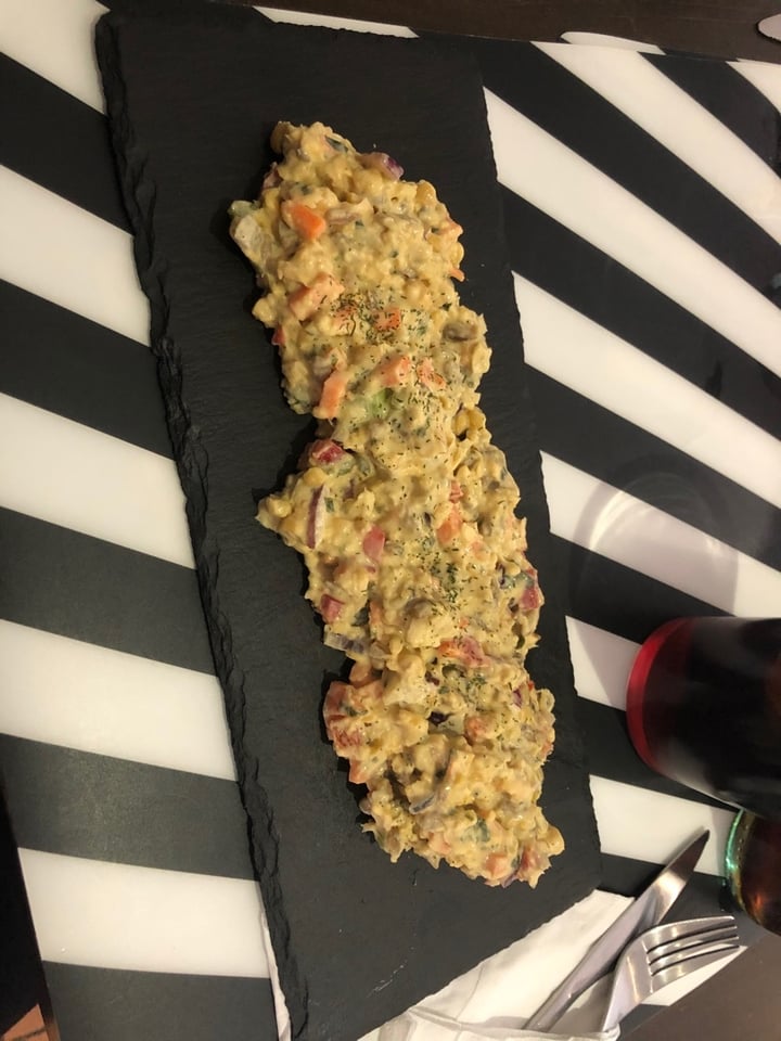 review photo of El Enano Verde Ensaladilla De Garbanzo Con “atún” shared by @nurahi on 08 Feb 2020 - review