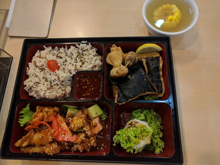 photo of Idealite @ Queensbay Mall Sweet and sour bento shared by @tanseohchen on  04 Jul 2019 - review