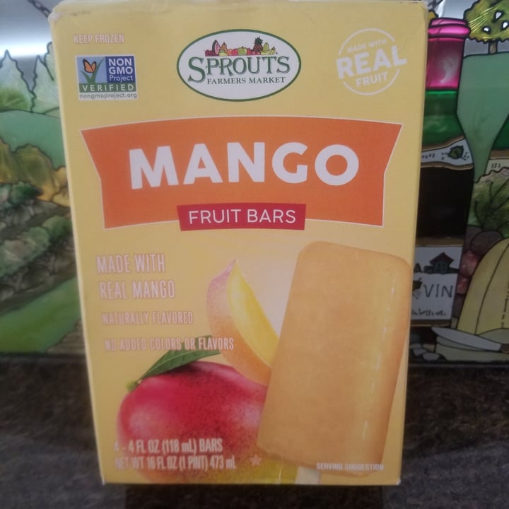 review photo of Sprouts Farmers Market Mango Fruit Bars shared by @veganfoodie01 on 23 Sep 2020 - review
