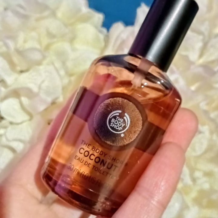 review photo of The Body Shop eau de toilette coconut shared by @jolieloveanimals on 07 Aug 2022 - review