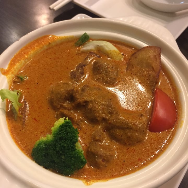 review photo of North South East West Fusion Vegetarian Cuisine Mutton Rendang shared by @jenniferoconnor on 15 Sep 2020 - review