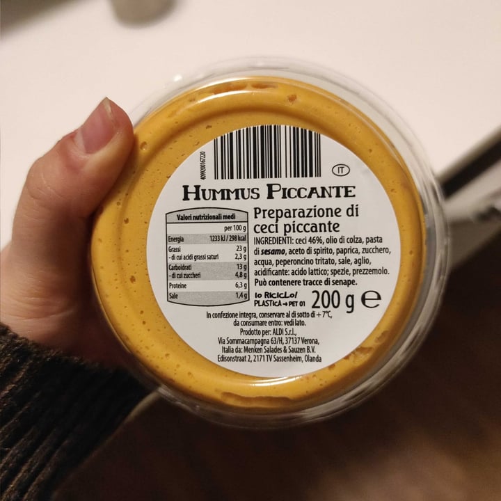 photo of ALDI Hummus piccante shared by @marpy on  09 Apr 2022 - review