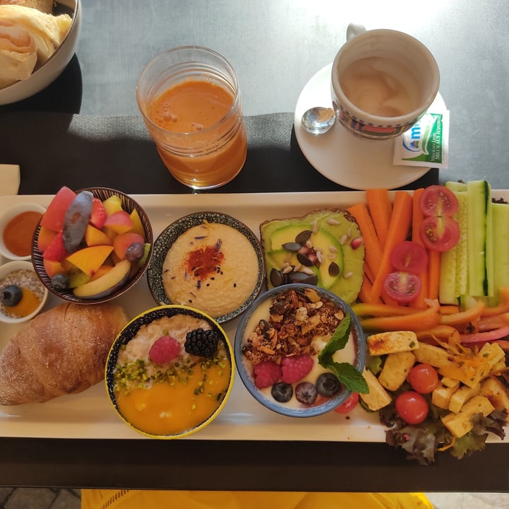 review photo of Gius La Nonnaglück Vegan Brunch shared by @rossellafranzoi on 07 Jan 2022 - review