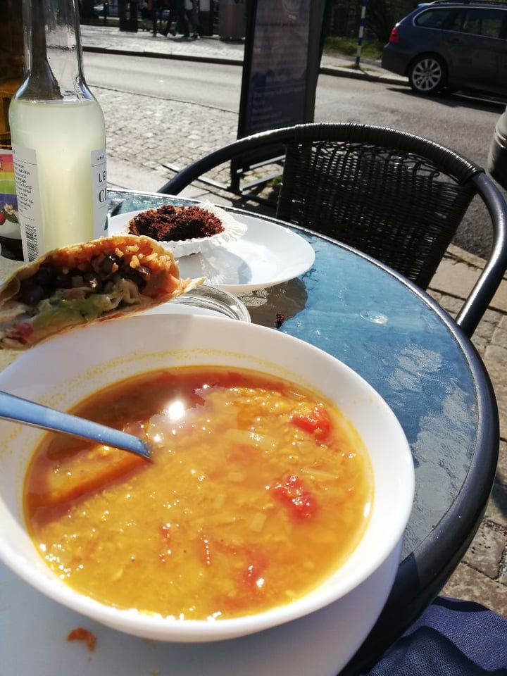 photo of Earth Cafe Big Lunch shared by @enid on  10 Apr 2019 - review