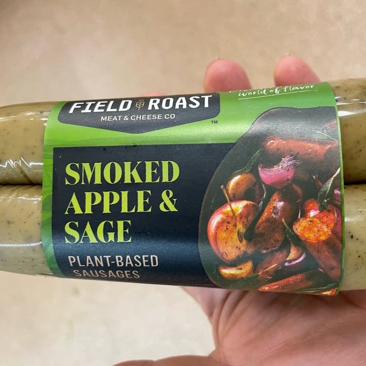 photo of Field Roast Smoked Apple & Sage Plant-Based Sausages shared by @angelaaraujo on  07 Jun 2022 - review