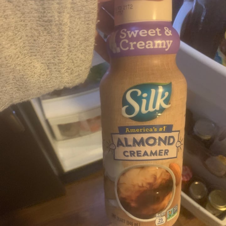 review photo of Silk Sweet & Creamy Almond Creamer shared by @karenmichel on 25 Dec 2020 - review