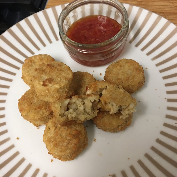 photo of ALDI Specially Selected Mini Thai Inspired No Fish Cakes shared by @dandan4 on  13 Feb 2022 - review