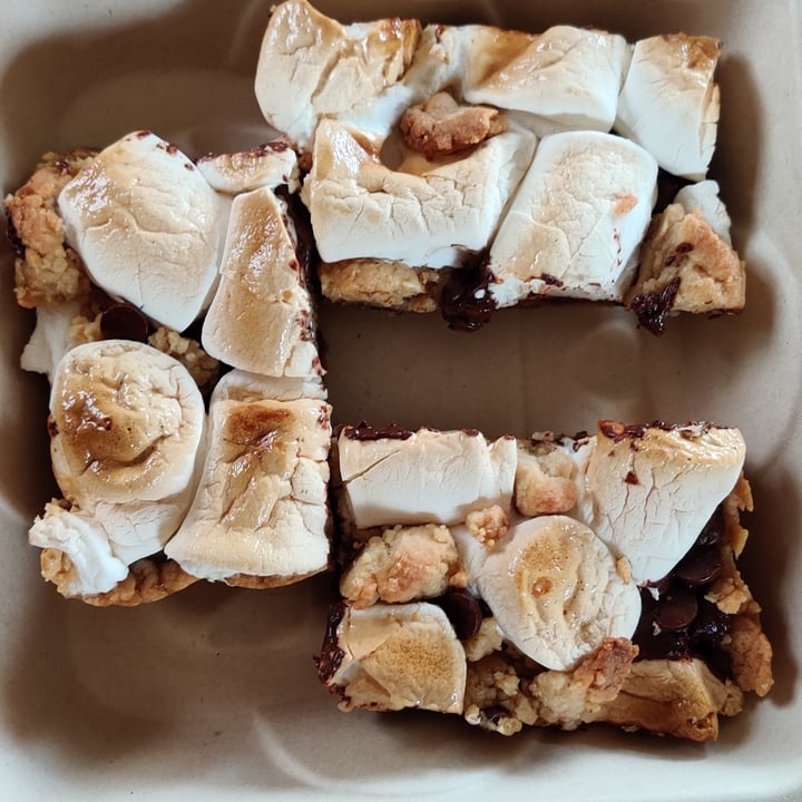photo of The Tree Hugger Truck S'mores Bar shared by @steve0 on  07 May 2021 - review