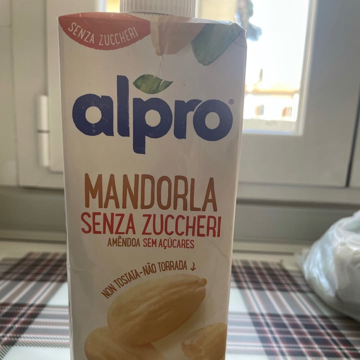 photo of Alpro Mandorla Senza Zuccheri shared by @matcat on  05 Apr 2021 - review