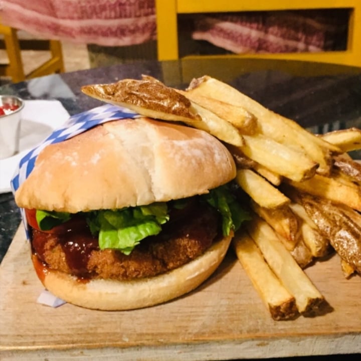 photo of Vegan Workshop Bistro Hamburguesa (bbq) shared by @cyn28 on  14 May 2020 - review