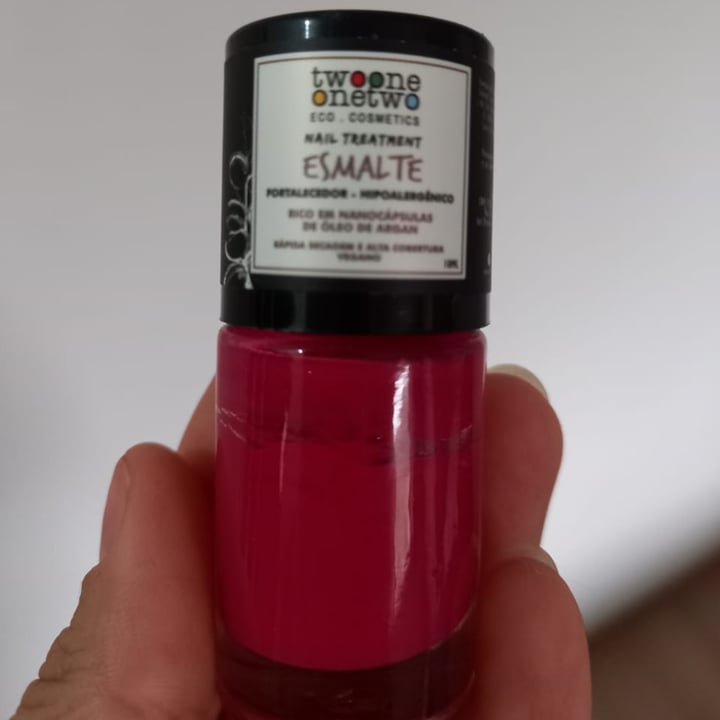 photo of Twoone Onetwo Esmalte shared by @carolmarques on  16 Jul 2021 - review