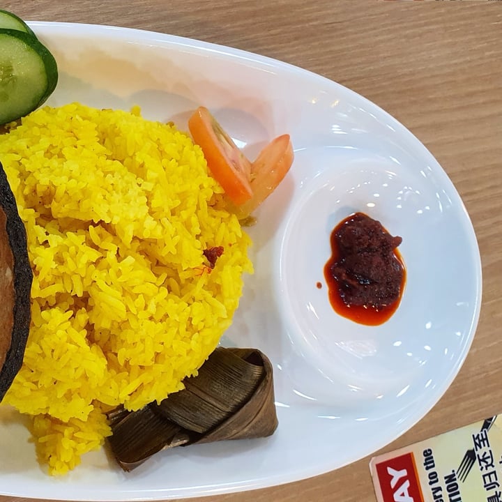 photo of Chee Wei Vegetarian Nasi lemak shared by @thesingaporevegan on  02 Feb 2021 - review