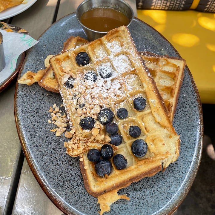 photo of Nic's On Beverly Waffles shared by @jnsmith on  26 Jun 2021 - review