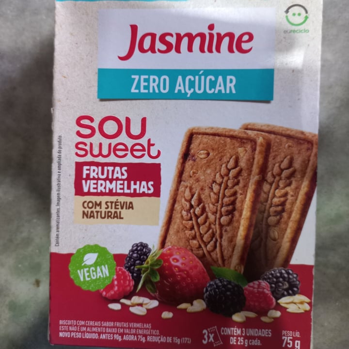 photo of Jasmine Biscoito Frutas Vermelhas Zero Açúcar shared by @anaelisa26 on  11 May 2022 - review