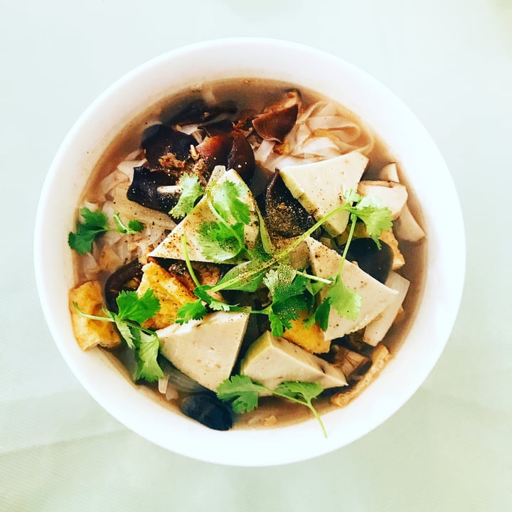 photo of Karma Waters Pho shared by @kaylabear on  19 Feb 2018 - review