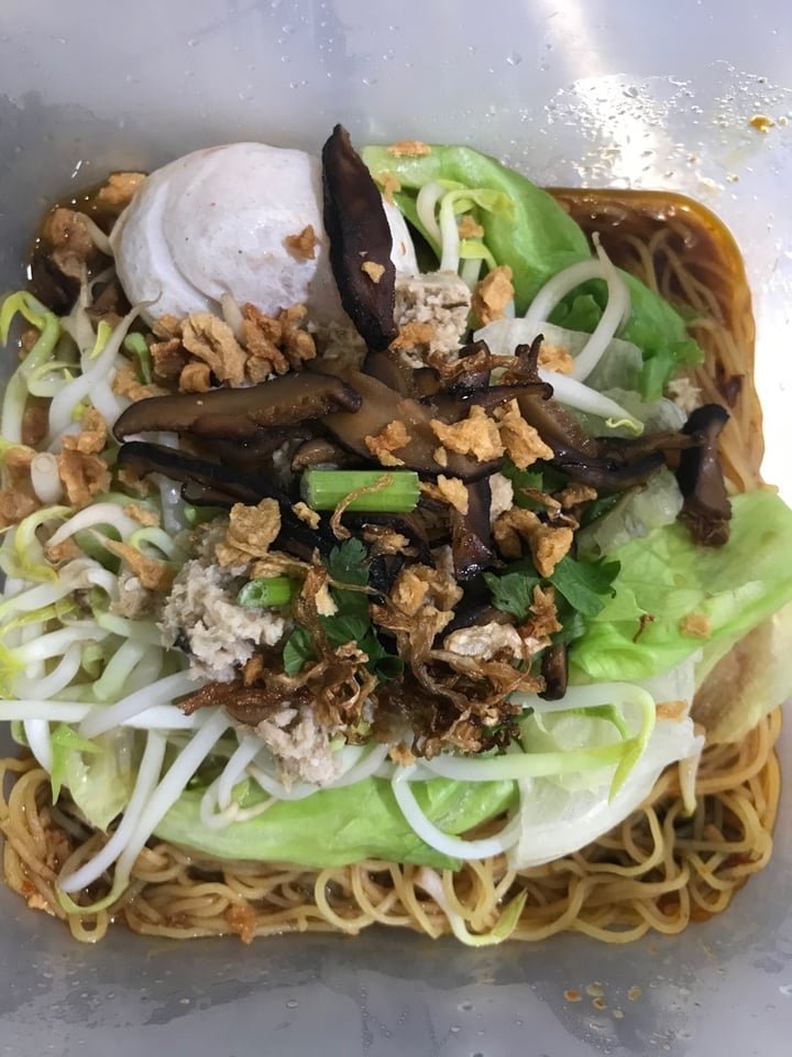 photo of Pine Tree Cafe Mushroom Minced Meat Noodles (Dry) shared by @veggieoty on  28 Mar 2020 - review