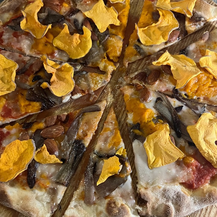 review photo of Pizzeria Daniela Pizza N.21 shared by @mglncl on 05 Jan 2023 - review