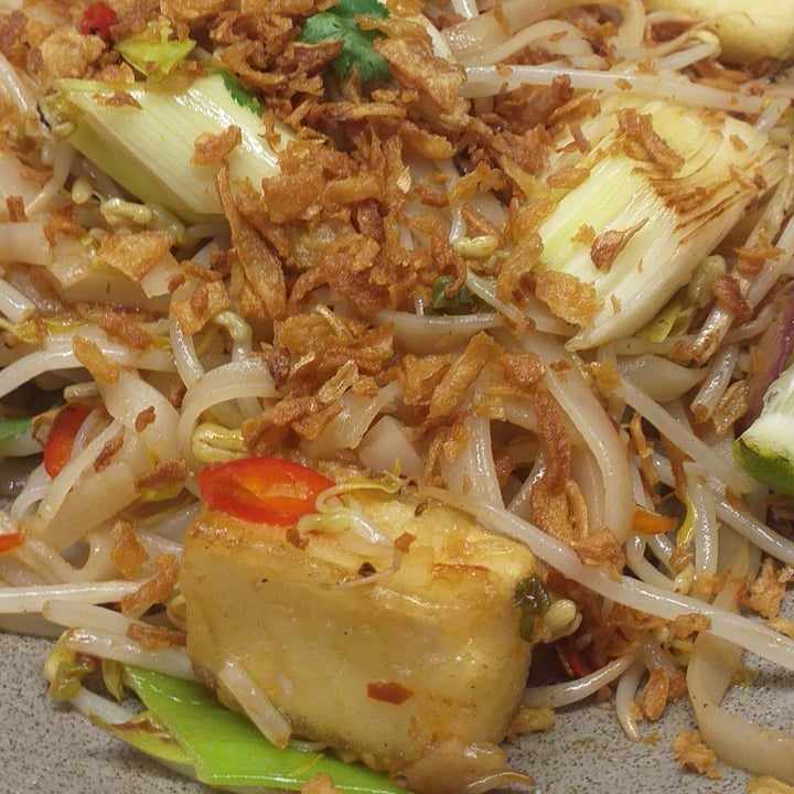 photo of Wagamama pad thai shared by @adeco on  30 Dec 2022 - review