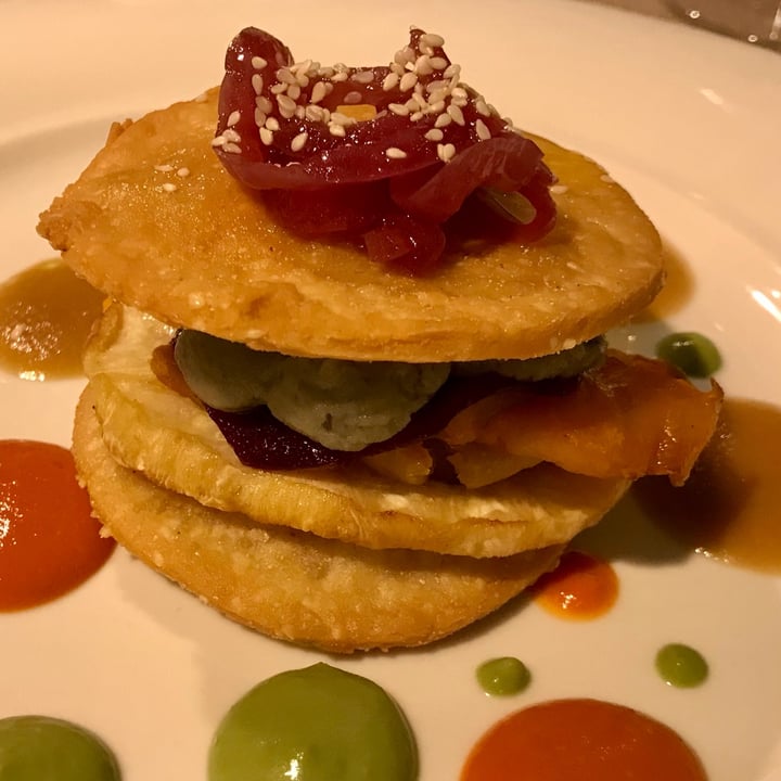 photo of All'Ombra del Gabbiano Millefoglie di ceci con sedano rapa, zucca fritta e rapa rossa. shared by @fedepez on  16 Oct 2022 - review