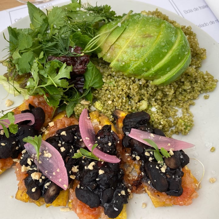 photo of MARTi Porotos Rancheros, Platano Frito, Quinoa, Palta shared by @ninafrancisca on  05 Nov 2022 - review