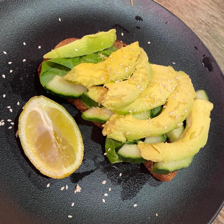photo of Mugg & Bean Avo on Toast shared by @bianca1701 on  16 Dec 2021 - review