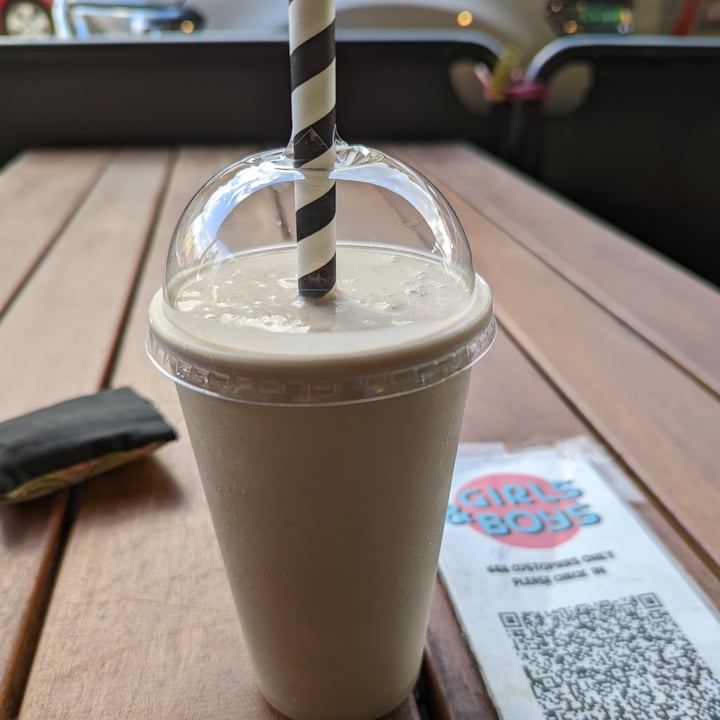 photo of Girls & Boys Biscoff Thickshake shared by @transcending on  20 Apr 2022 - review