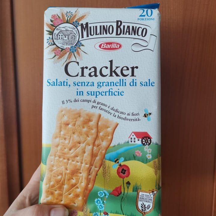 photo of Mulino Bianco Cracker Salati shared by @elevegansoul on  10 Apr 2022 - review