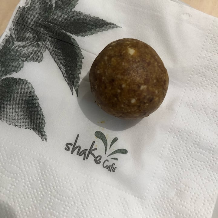 photo of Shake Café Raw ball shared by @frappa on  12 May 2022 - review