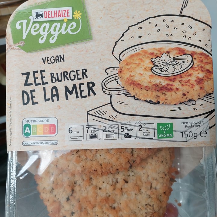 review photo of Delhaize veggie burger de la mer shared by @aniella on 08 Aug 2022 - review