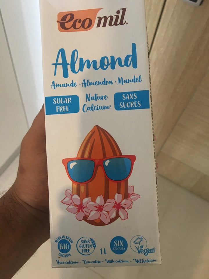 photo of Ecomil Almond Milk ( natural calcium) 1L shared by @meetbuch22 on  17 Jan 2020 - review