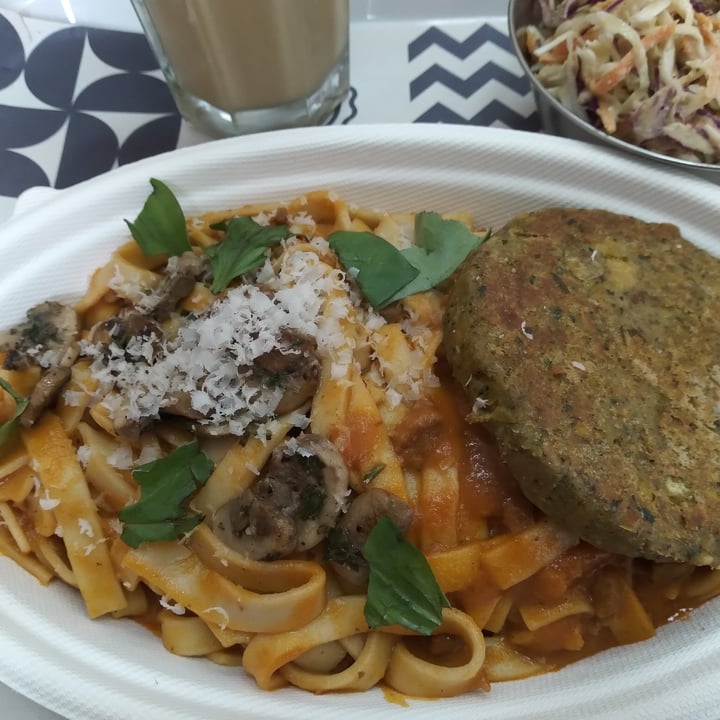 review photo of Holy Plants Boloñesa Plant Based shared by @accionantiespecista on 29 May 2022 - review