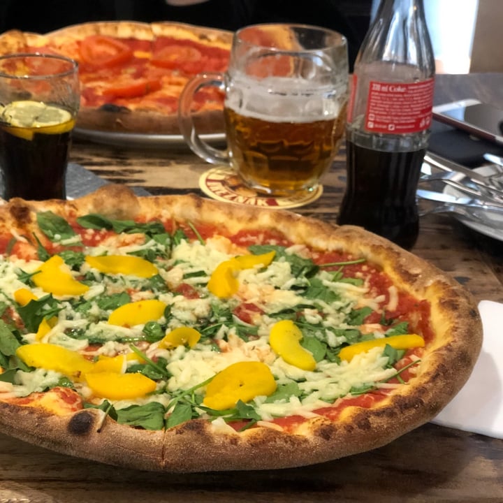 review photo of Replay's restaurant Vegan pizza shared by @dekamerona on 07 Dec 2020 - review