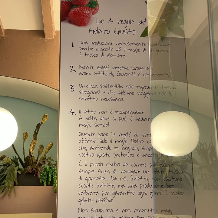 review photo of Gelato Giusto cono pistacchio e caco shared by @aquafaba89 on 29 Oct 2022 - review