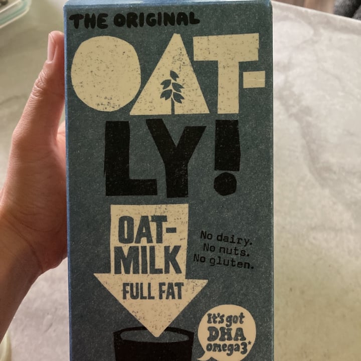 photo of Oatly The Original Oatly Oat Milk Full Fat shared by @sammaybury on  24 Aug 2021 - review