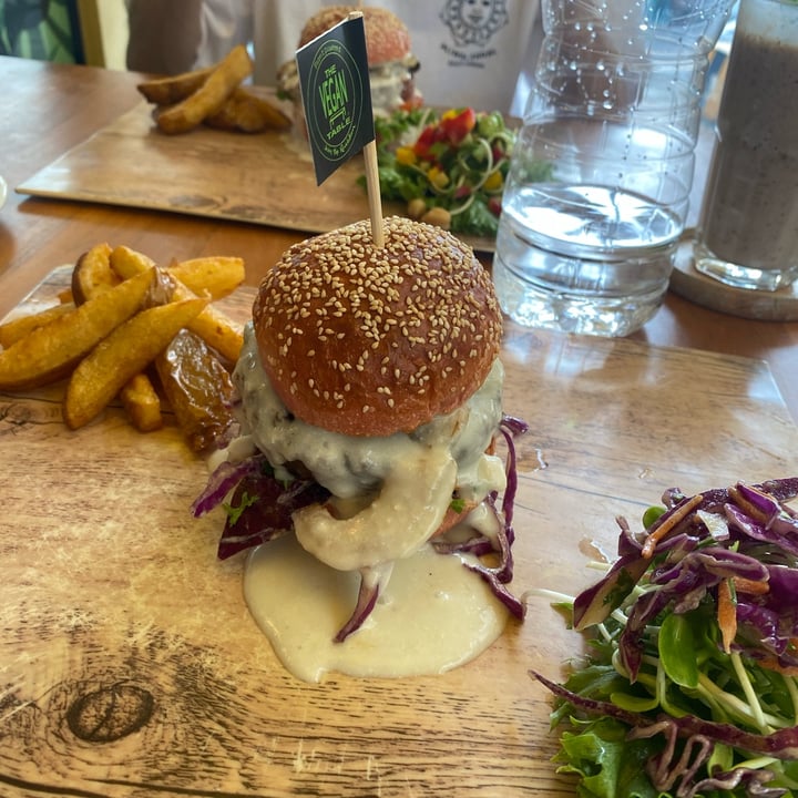 photo of The Vegan Table Spicy Mushroom Oat Cheeze Burger shared by @devon0 on  02 May 2022 - review