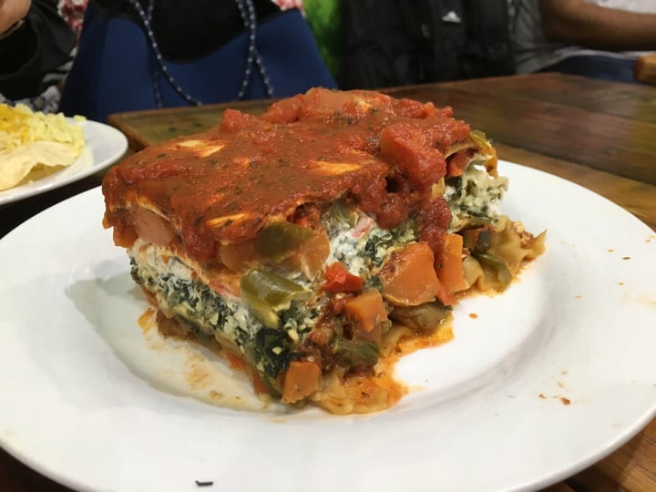 review photo of Hari's Vegetarian Lasagna shared by @sujahhh on 04 Jun 2019 - review