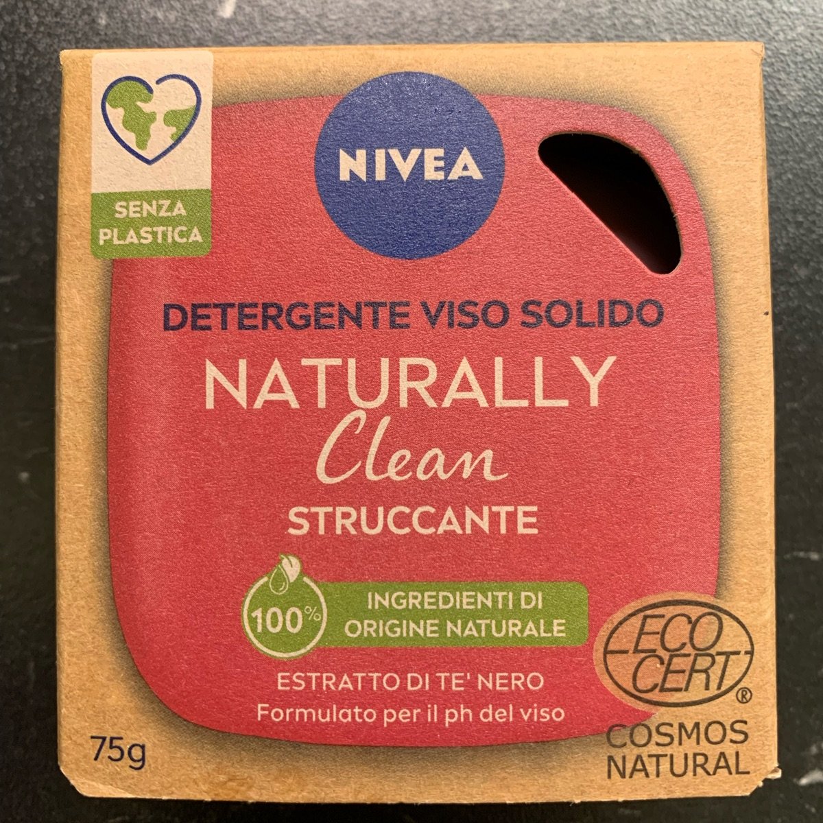Nivea Detergente Viso Solido “Naturally Clean” Struccante Review | abillion