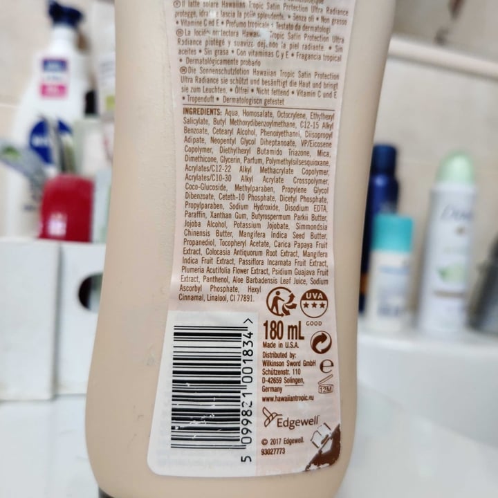 photo of Hawaiian Tropic Satin Protection SPF 30 shared by @martinas on  30 Nov 2021 - review