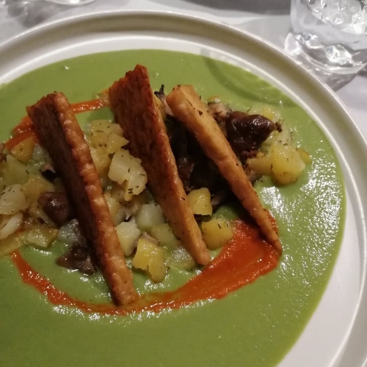 review photo of La Colubrina Mezzelune di Tempeh rosolato, ragù di pomodorini e cremina di piselli shared by @mimma on 11 Sep 2022 - review