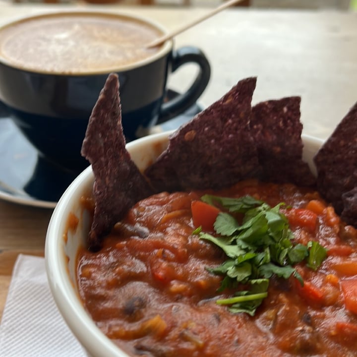 review photo of Café Pistache chili shared by @florabee on 08 Oct 2022 - review