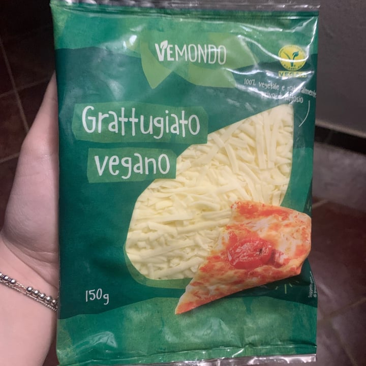 photo of Vemondo Grattugiato Vegano shared by @carla99 on  02 May 2022 - review