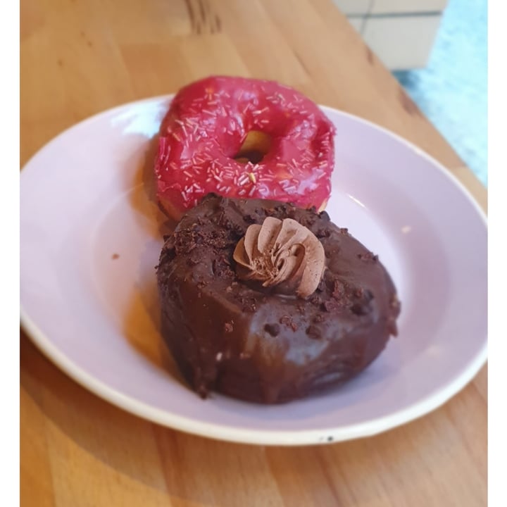 photo of Brammibal's Donuts Vegan Donut shared by @veganlmk on  24 Sep 2021 - review